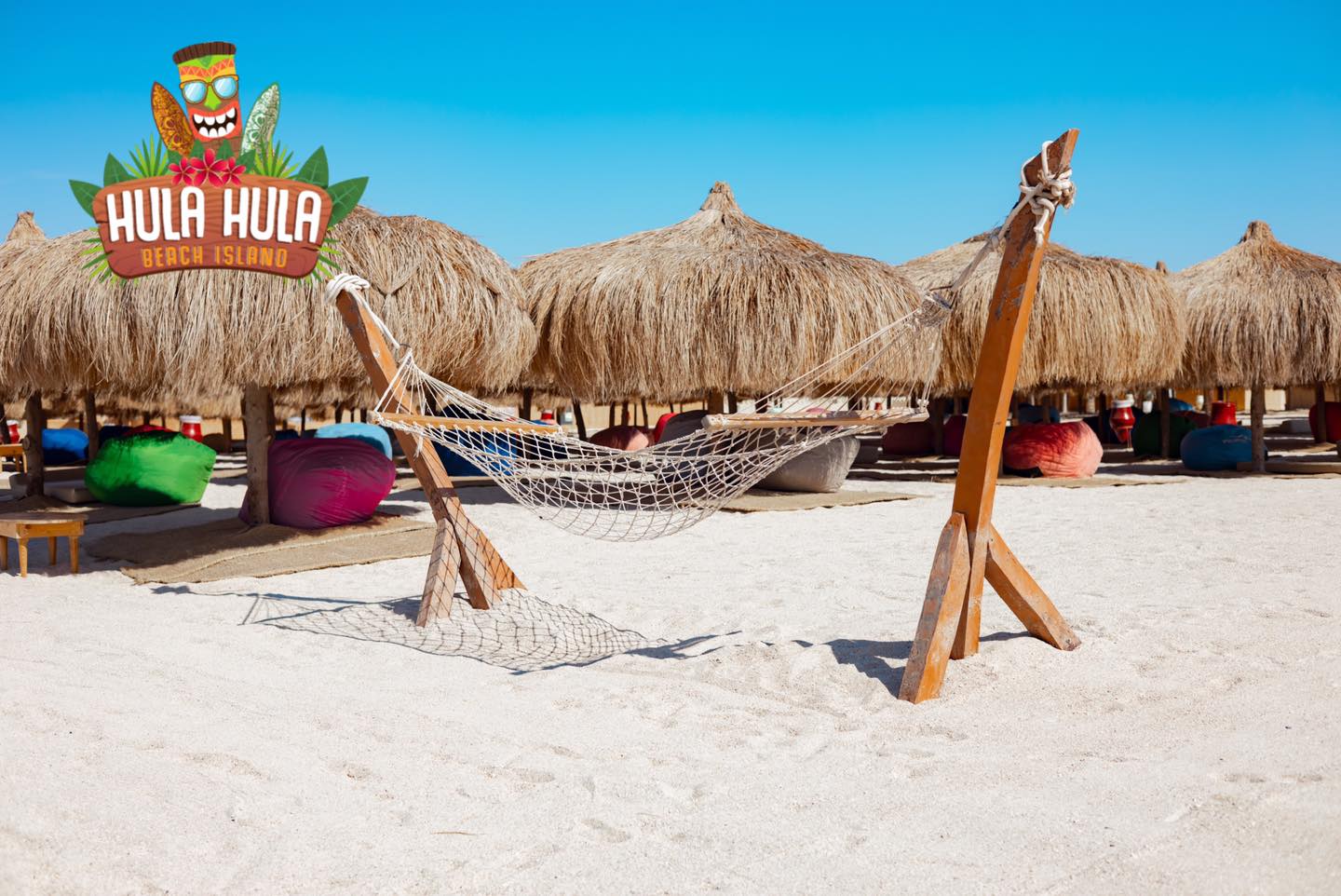 Hula Hula Island — tropical beach and turquoise water